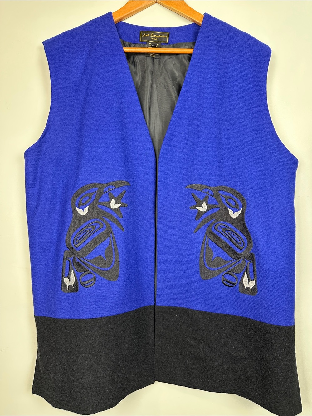 217. Wool Cashmere Link Enterprises embroidered indigenous art embroidered vest